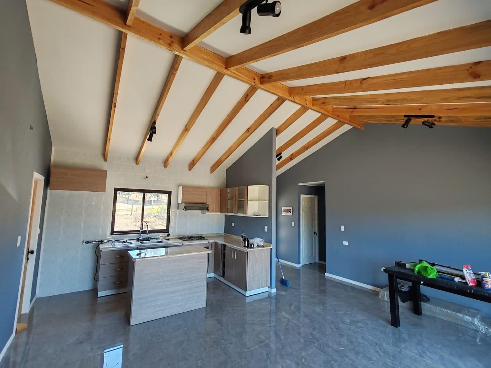 Interior terminado — foto real
